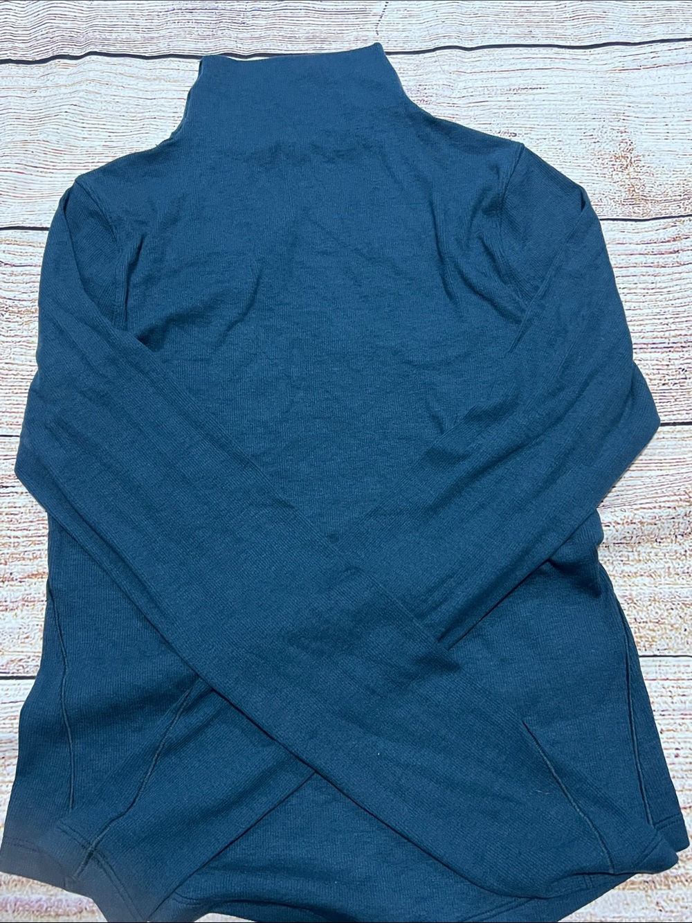 Lululemon - Picture 3 of 5